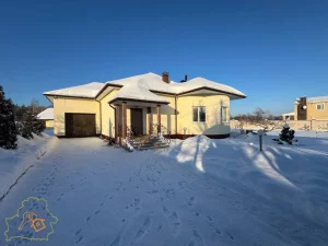 Добротный и просторный коттедж