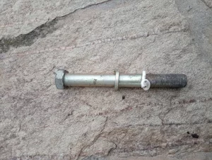 Болт стартерный камаз 5320