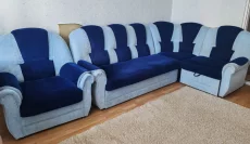 Продам мягкий уголок ( диван угловой и кресло)