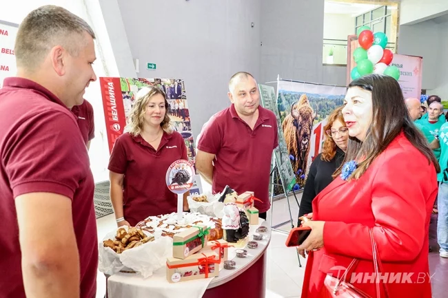 Семья Романовских с «Белшины» на конкурсе «Трудовые династии-2026»
