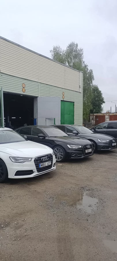 На СТО требуется автослесарь
