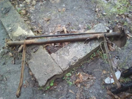 На ауди 100 сигару Балка задняя 45руб обмен