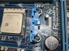 Материнская плата с AMD A8