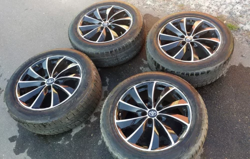 Rial Lugano R18 5x114.3 ET 40 с шинами