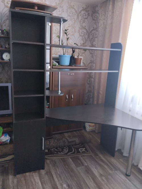 Стол письменный продам