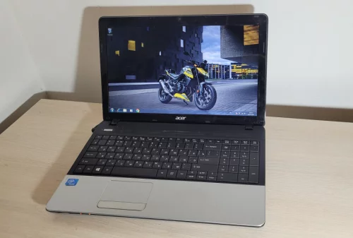 Ноутбук Acer E1-531