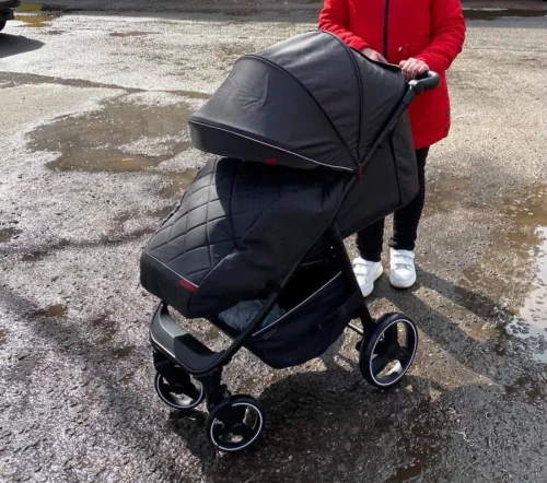 Прогулочную коляску