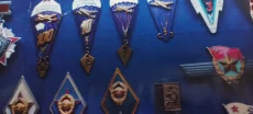 Часы. Наручные карманные каминные настенные
