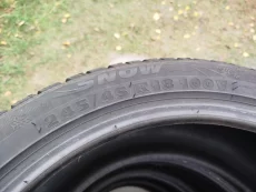 Зима 245/45R18- продам