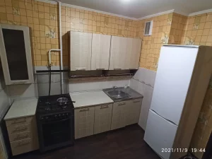 Двухкомнатную квартиру на длительный срок
