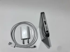 Apple iPhone 5s. Отличное состояние. 8/10