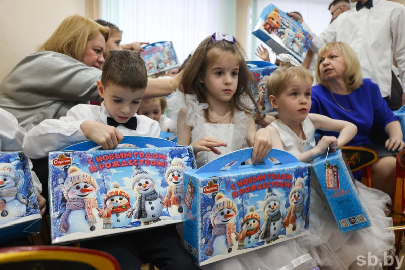 Замминистра сельского хозяйства и продовольствия посетил детский дом в Бобруйске