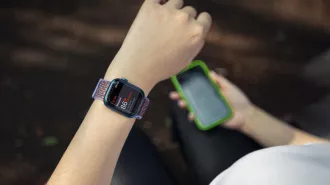 Не только телефоны, но и смарт-часы под запретом в школах с 1 сентября