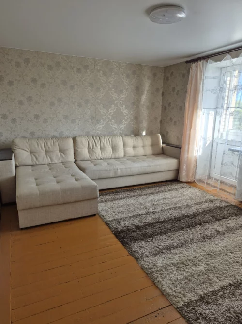 2 комнатную в центре