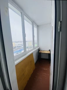 2-комнатная квартира в центре города, 6-й этаж 9-эт. кирп. дома