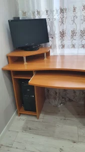 Компьютерный стол 80р