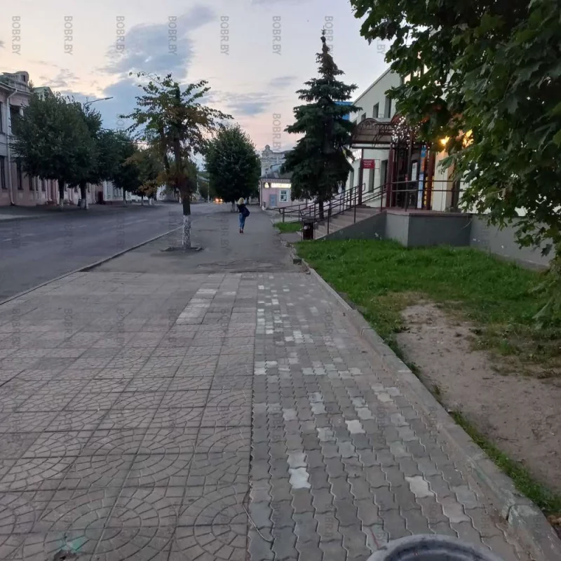 Был ларёк и нет его, тихо спокойно, без шариков снесли