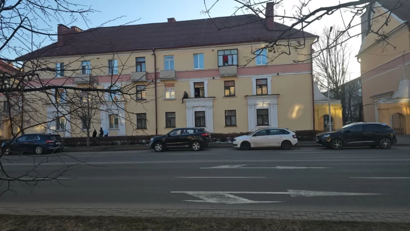 Посиделки на карнизе