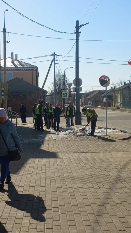 9 на одного сугроба