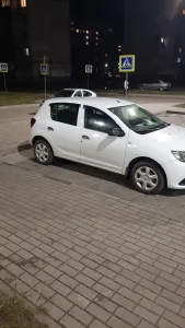Авто. Рено Сандеро