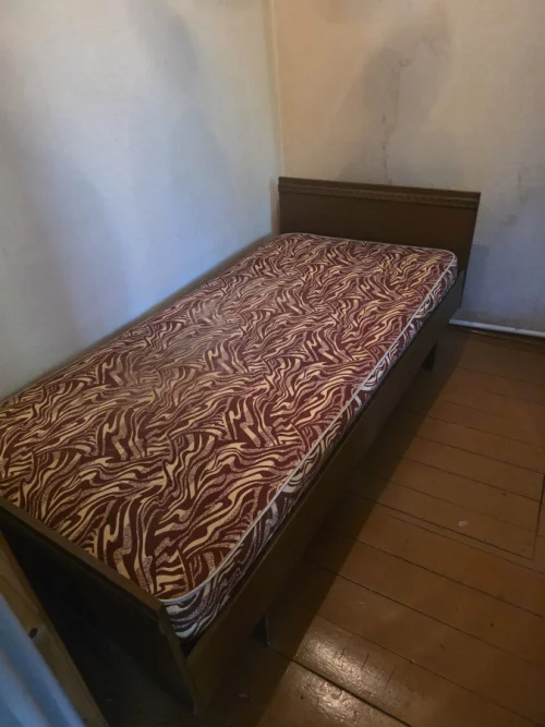 Отдам кровать