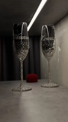 Бокалы инкрустированные стразами