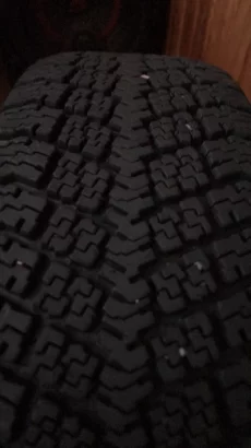 Продам покрышки зимние легковые 185/65/14 Belshina