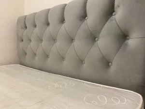 Кровать двуспальная с матрасом, Бесплатно доставлю
