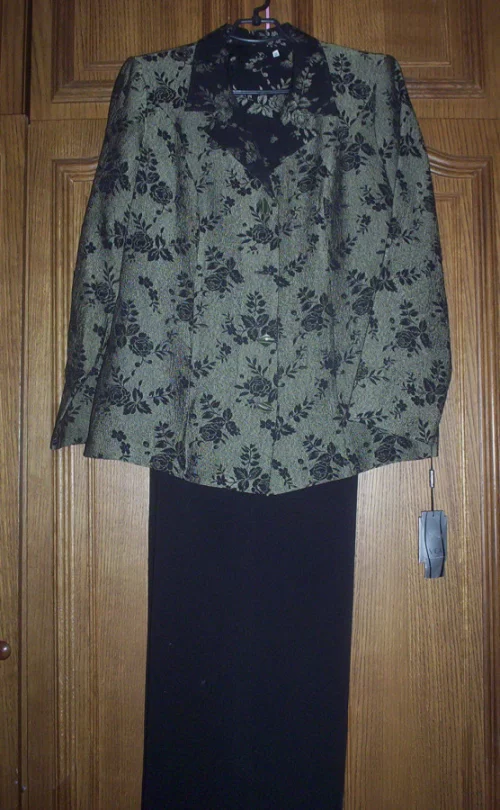 Костюм женский новый большой размер Брест