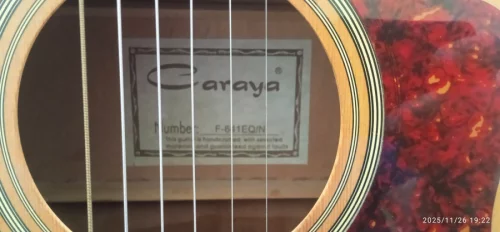 Гитара акустическая