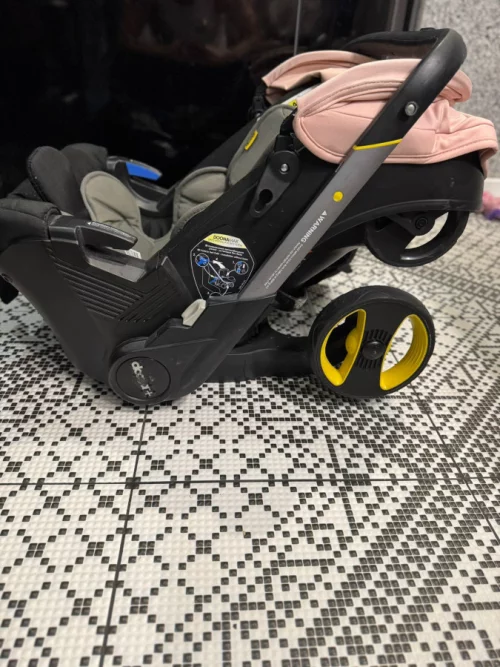 Детская авто люлька Doona+