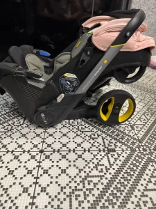 Детская авто люлька Doona+