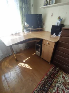 Стол письменный угловой