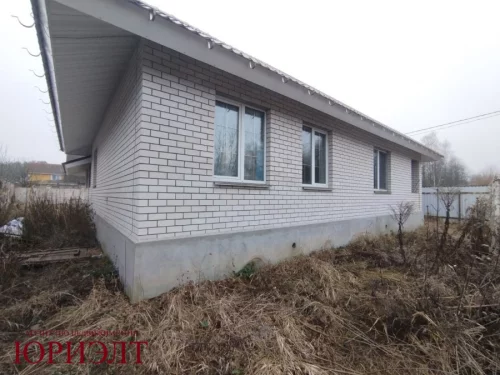 Новый кирпичный дом (НЗКС) по ул. Лесопарковой, Бобруйск (р-н Еловики)