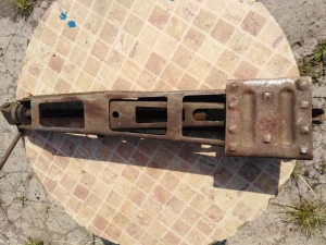 Домкрат автомобиля