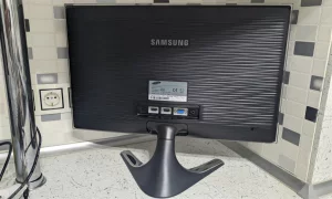 ЖК монитор SAMSUNG