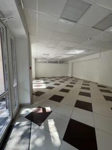 Помещение 65м2