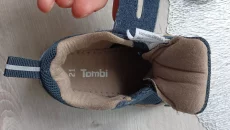 Кроссовки на первые шаги
