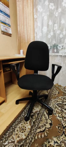 Стол компьютерный, кресло компьютерное
