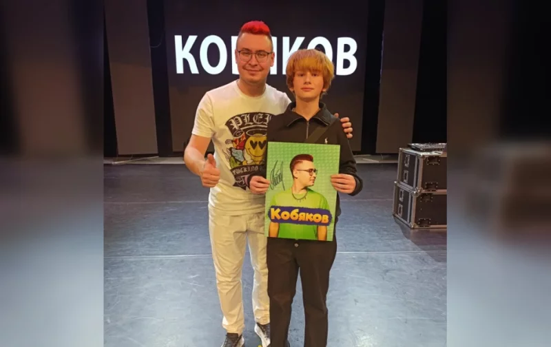 Влад Кобяков выступил в бобруйском Дворце Искусств с солд-аутом
