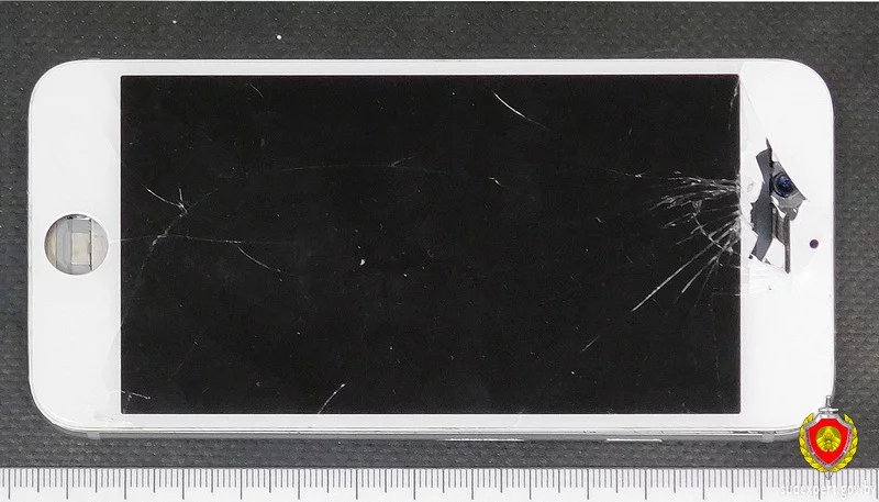 Бобруйчанка купила в интернете «iPhone» за 318 рублей — в посылке пришёл разбитый и не поддающийся ремонту телефон