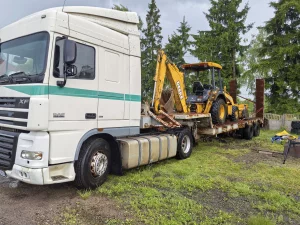 Экскаватор-погрузчик, Амкодор, самосвал 20т и  лесовоз