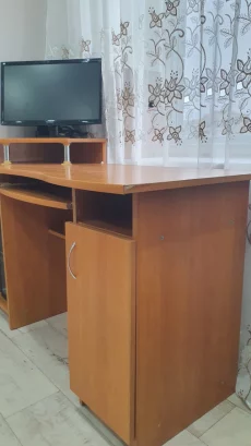 Компьютерный стол 80р