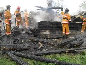 Пожар в поселке Брожа