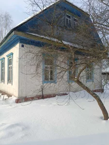 Дом с газ. отопл. и уч. 12 сот. по ул. Набережная (Форштадт)