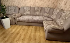 Угловой диван и кресло