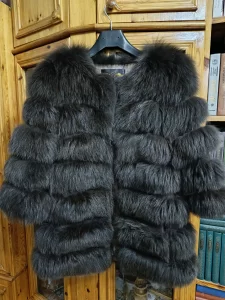 Продам шубку-безрукавку