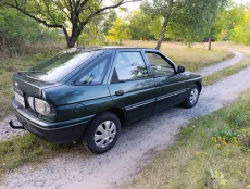 Форд-эскорт 1994г.в. 2500 б.руб-продам