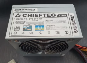 Блок питания Chieftec 600W