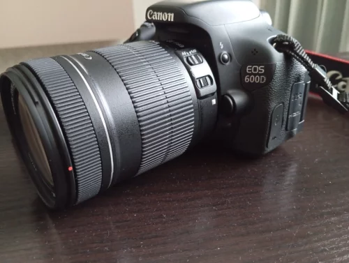 Фотоаппарат Canon EOS 600D